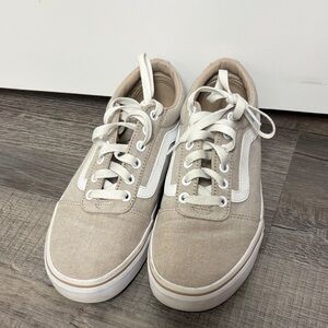 Vans Women's Sneakers in Beige and White